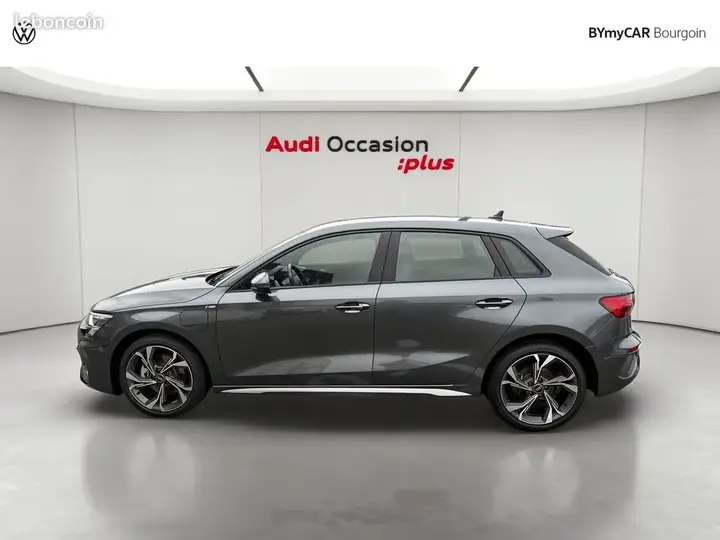 Audi A3 2023 photo 2
