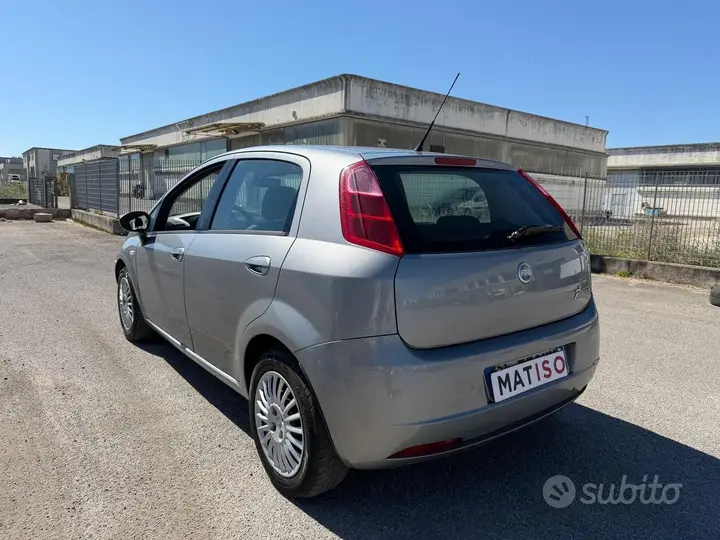 Fiat Grande Punto 2007 photo 5