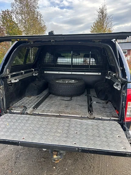 Nissan Navara 2006 photo 4