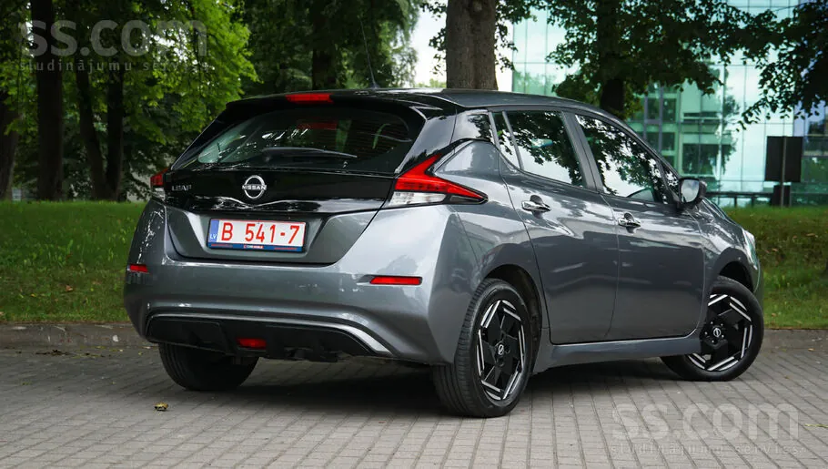 Nissan Leaf 2022 photo 5