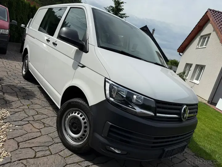 Volkswagen Transporter T6 2018 photo 2