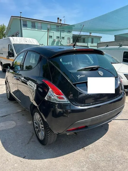 Lancia Ypsilon 2012 photo 5