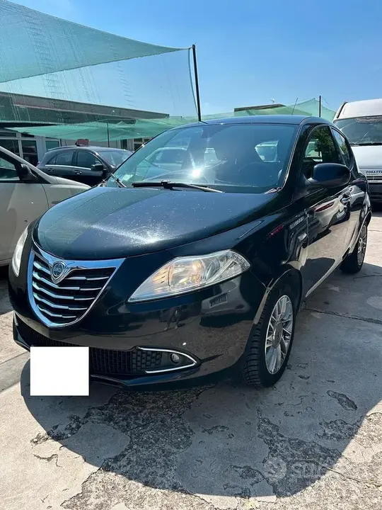 Lancia Ypsilon 2012 photo 3
