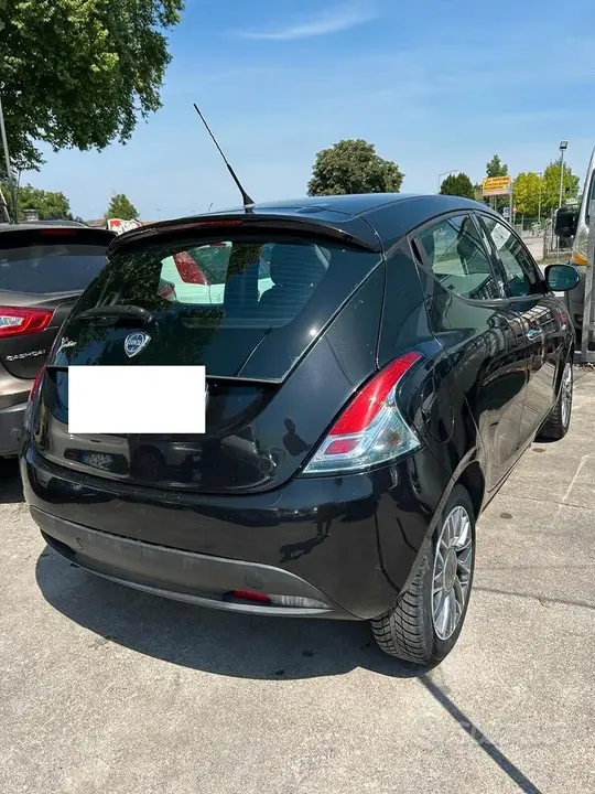 Lancia Ypsilon 2012 photo 4
