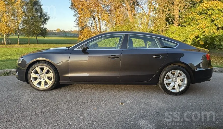 Audi A5 2010 photo 3