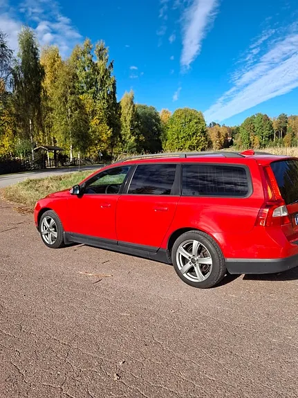 Volvo V70 2008 photo 2