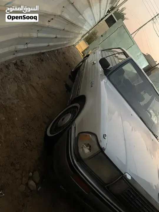 Toyota Crown 1991 photo 2