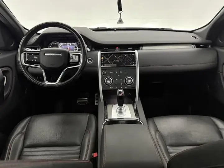 Land Rover Discovery Sport 2022 photo 2