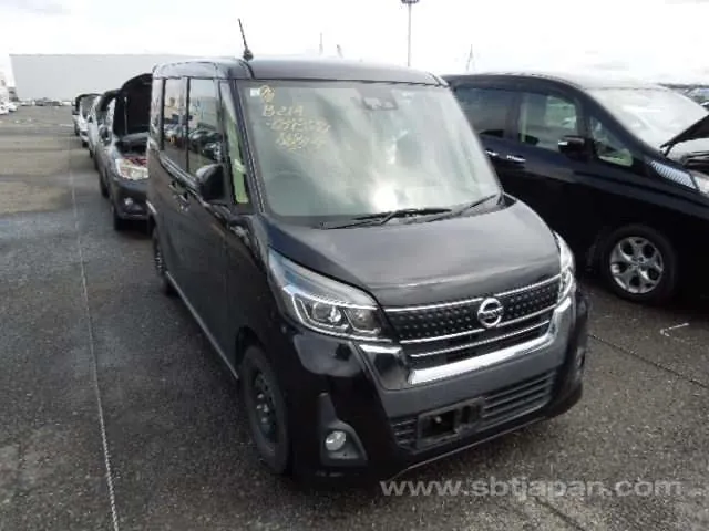 Nissan Dayz Roox
