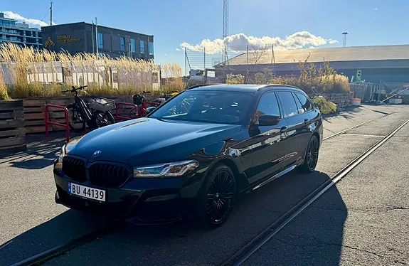 BMW 530E