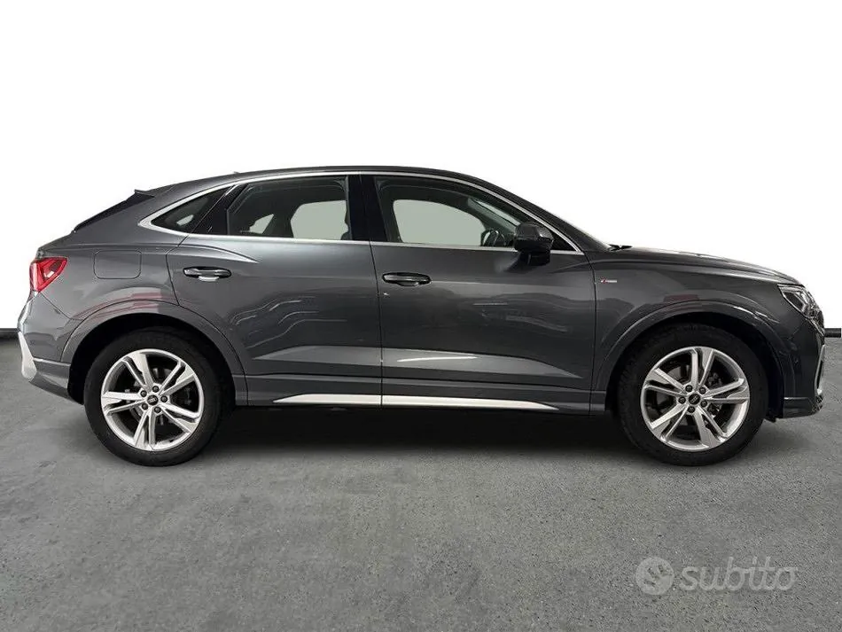 Audi Q3 2022 photo 3