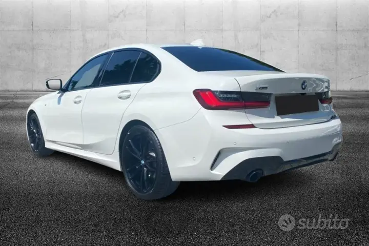 BMW 320I 2021 photo 3