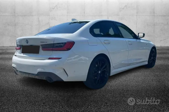 BMW 320I 2021 photo 4