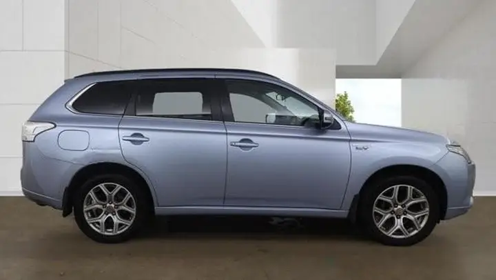 Mitsubishi Outlander 2014 photo 5