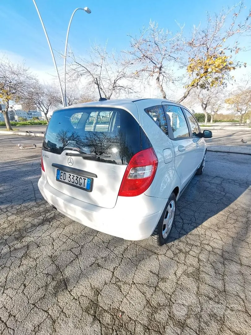 Mercedes-Benz A 160 2010 photo 5