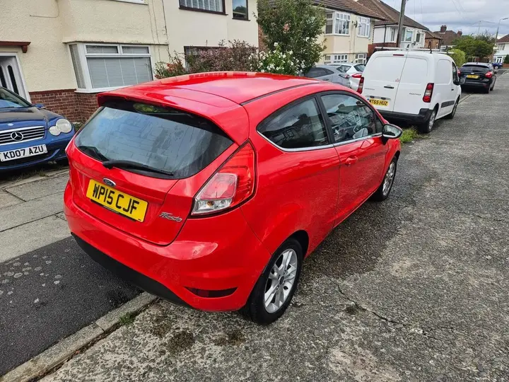 Ford Fiesta 2015 photo 5