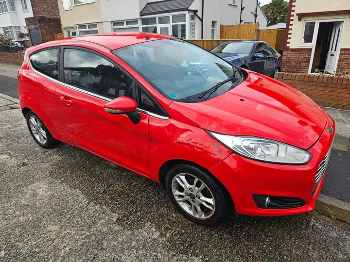 Ford Fiesta 2015 photo 3