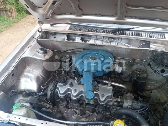 Nissan Sunny 1985 photo 4