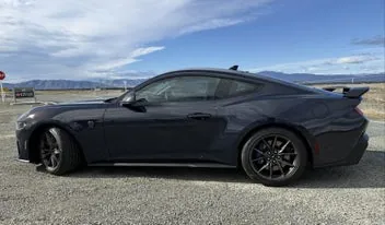 Ford Mustang 2025 photo 2