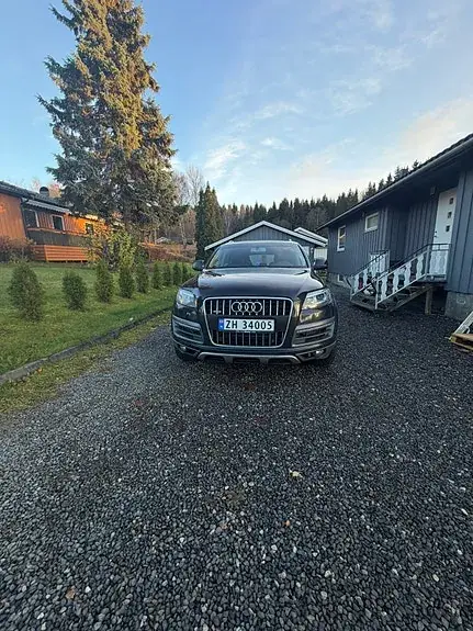 Audi Q7 2012 photo 3