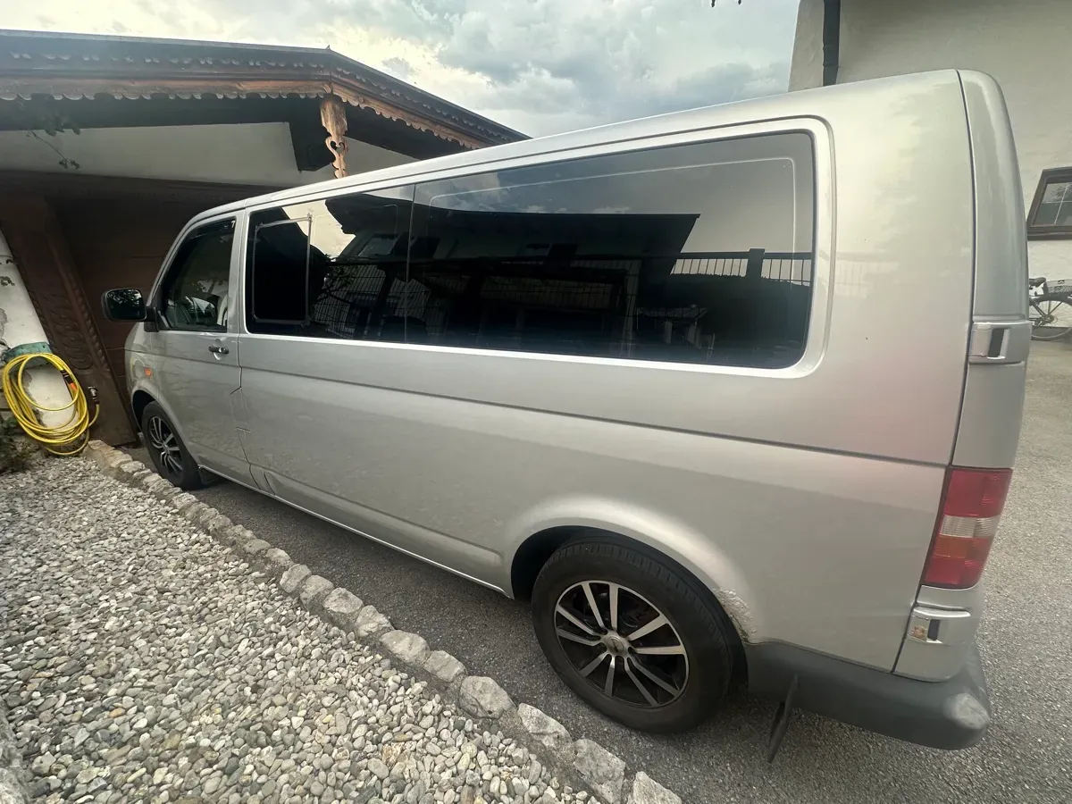 Volkswagen T5 2006 photo 3