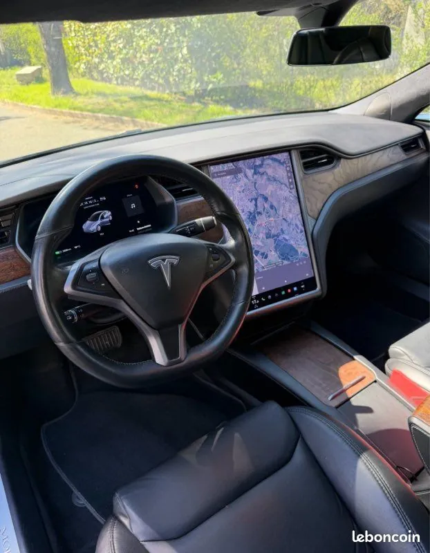 Tesla Model S 2020 photo 3