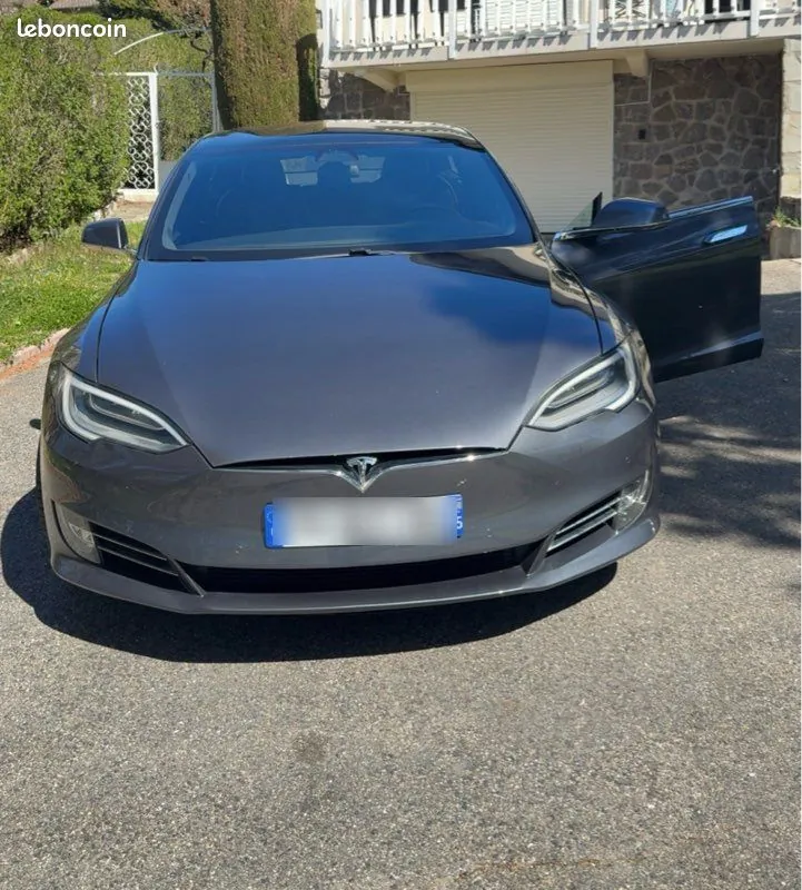 Tesla Model S