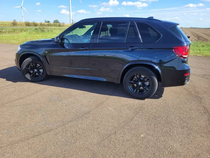 BMW X5 2014 photo 2