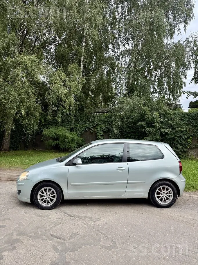 Volkswagen Polo 2007 photo 2