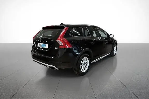 Volvo V60 Cross Country 2016 photo 5