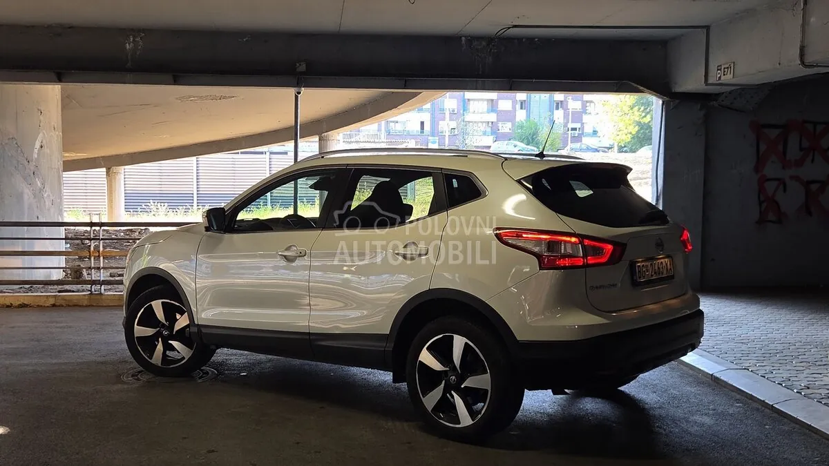 Nissan Qashqai 2015 photo 5