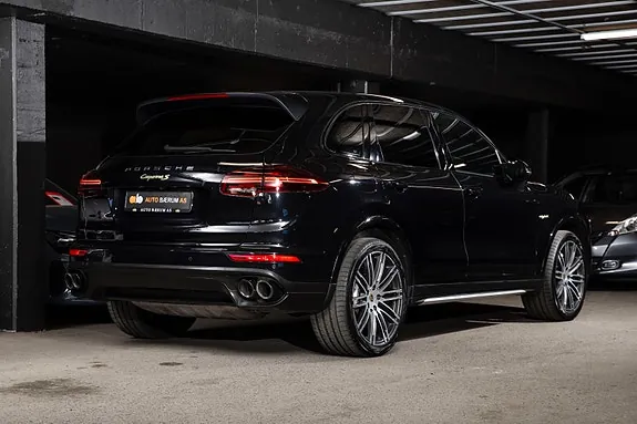 Porsche Cayenne 2017 photo 2