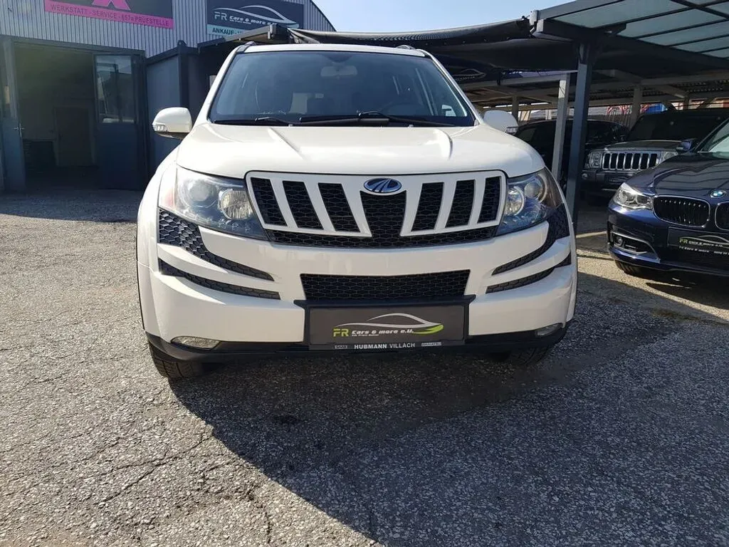 Mahindra Sonstige 2015 photo 2