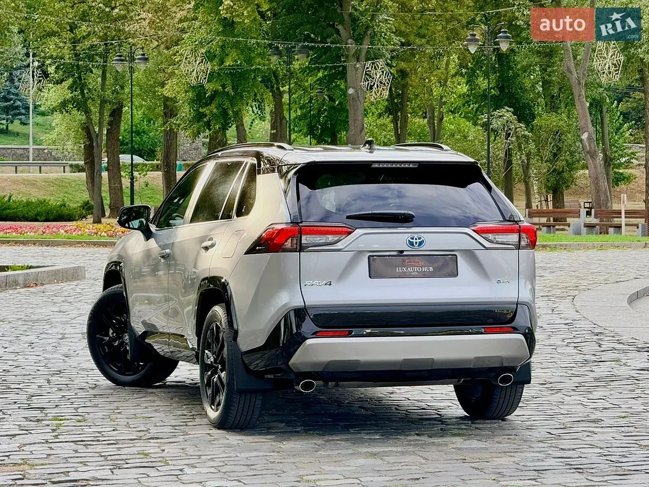 Toyota Rav4 2025 photo 5