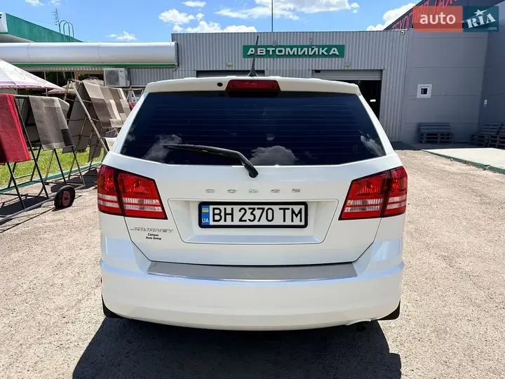 Dodge Journey 2015 photo 3