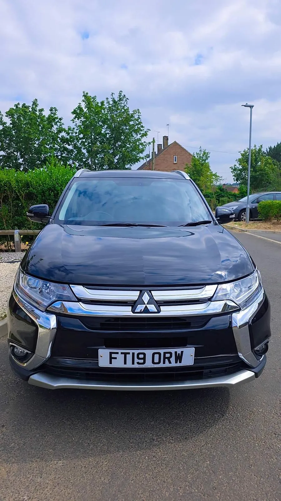 Mitsubishi Outlander 2019 photo 2