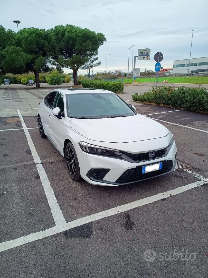 Honda Civic 2023 photo 3