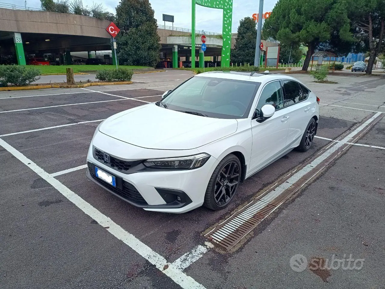 Honda Civic 2023 photo 2