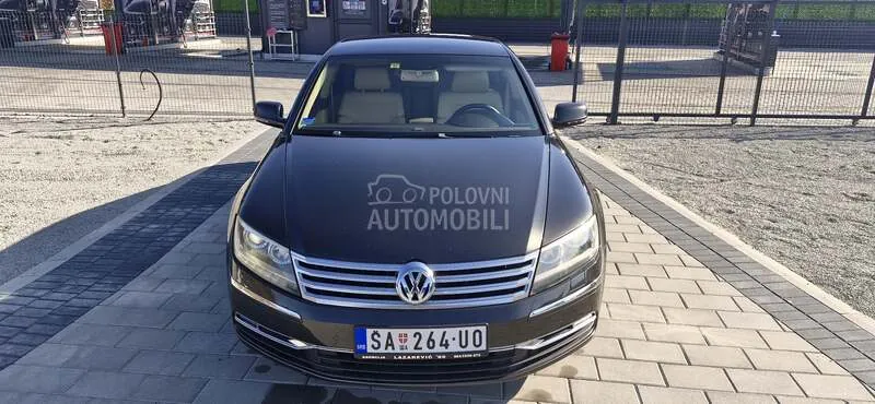 Volkswagen Phaeton 2012 photo 3