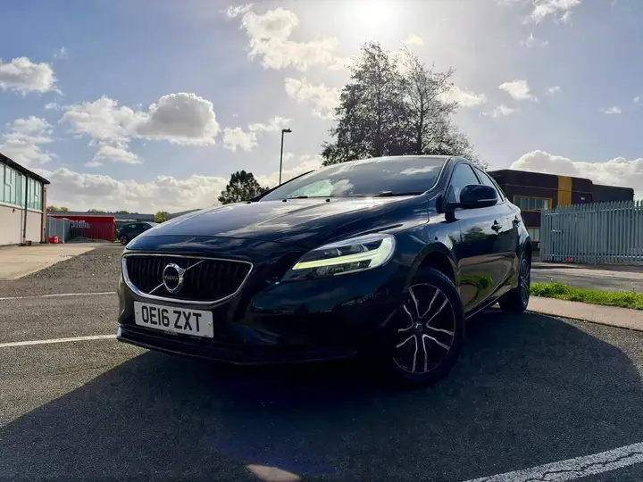 Volvo V40 2016 photo 2