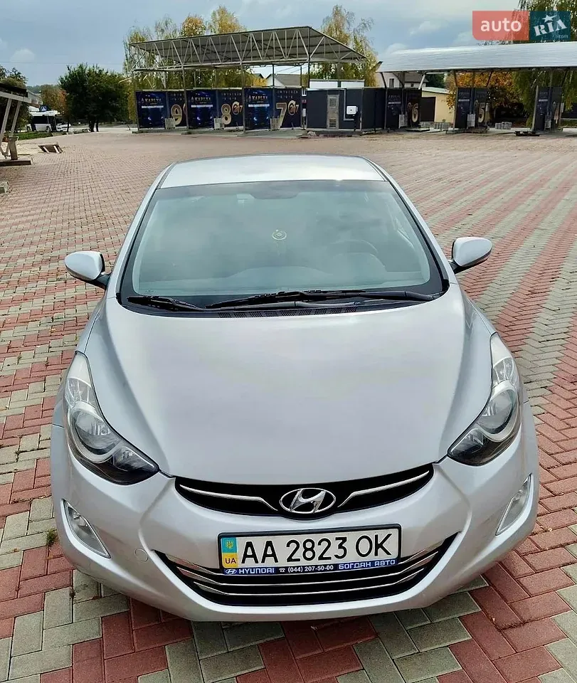 Hyundai Elantra 2013 photo 4