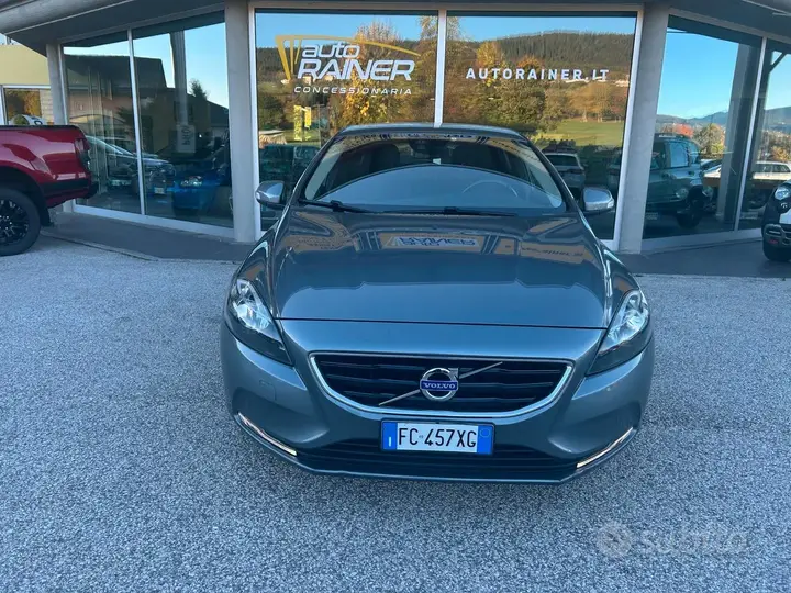 Volvo V40 2016 photo 4