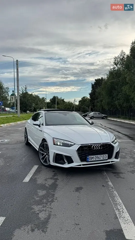 Audi A5 2023 photo 2