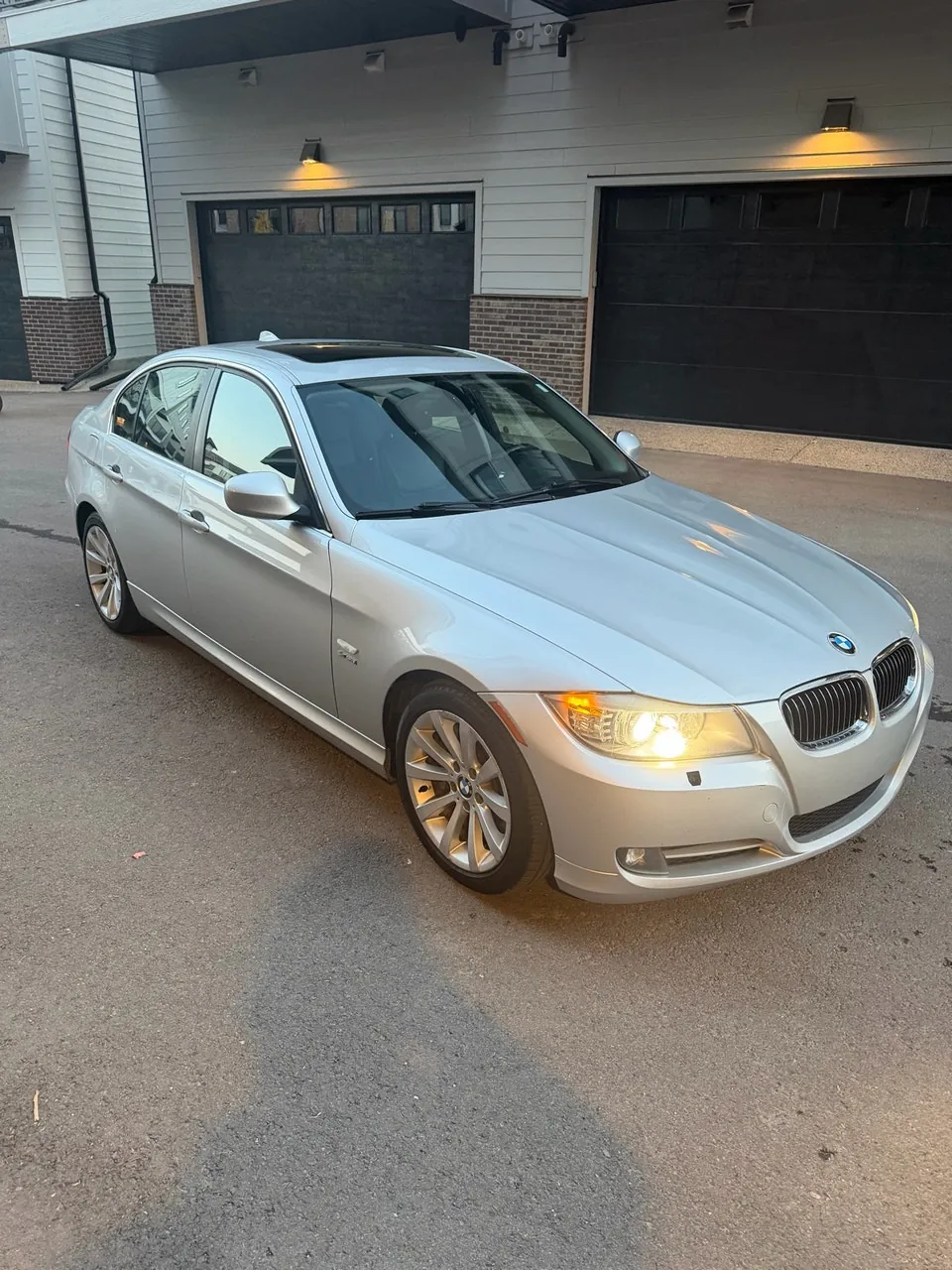 BMW 335I 2010 photo 4