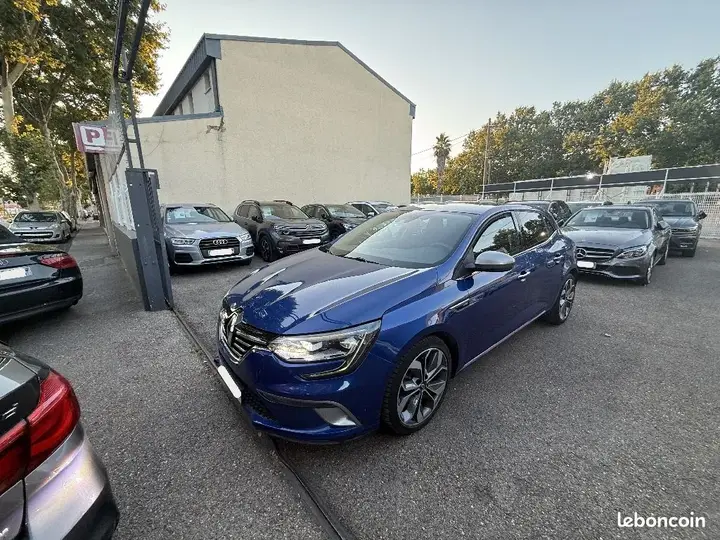 Renault Megane 2017 photo 2
