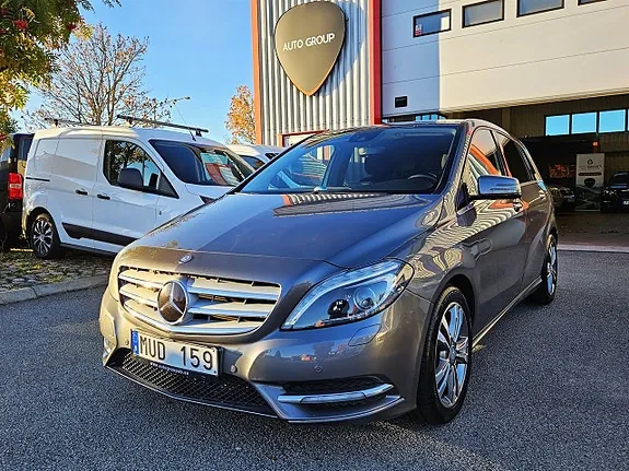 Mercedes-Benz B180