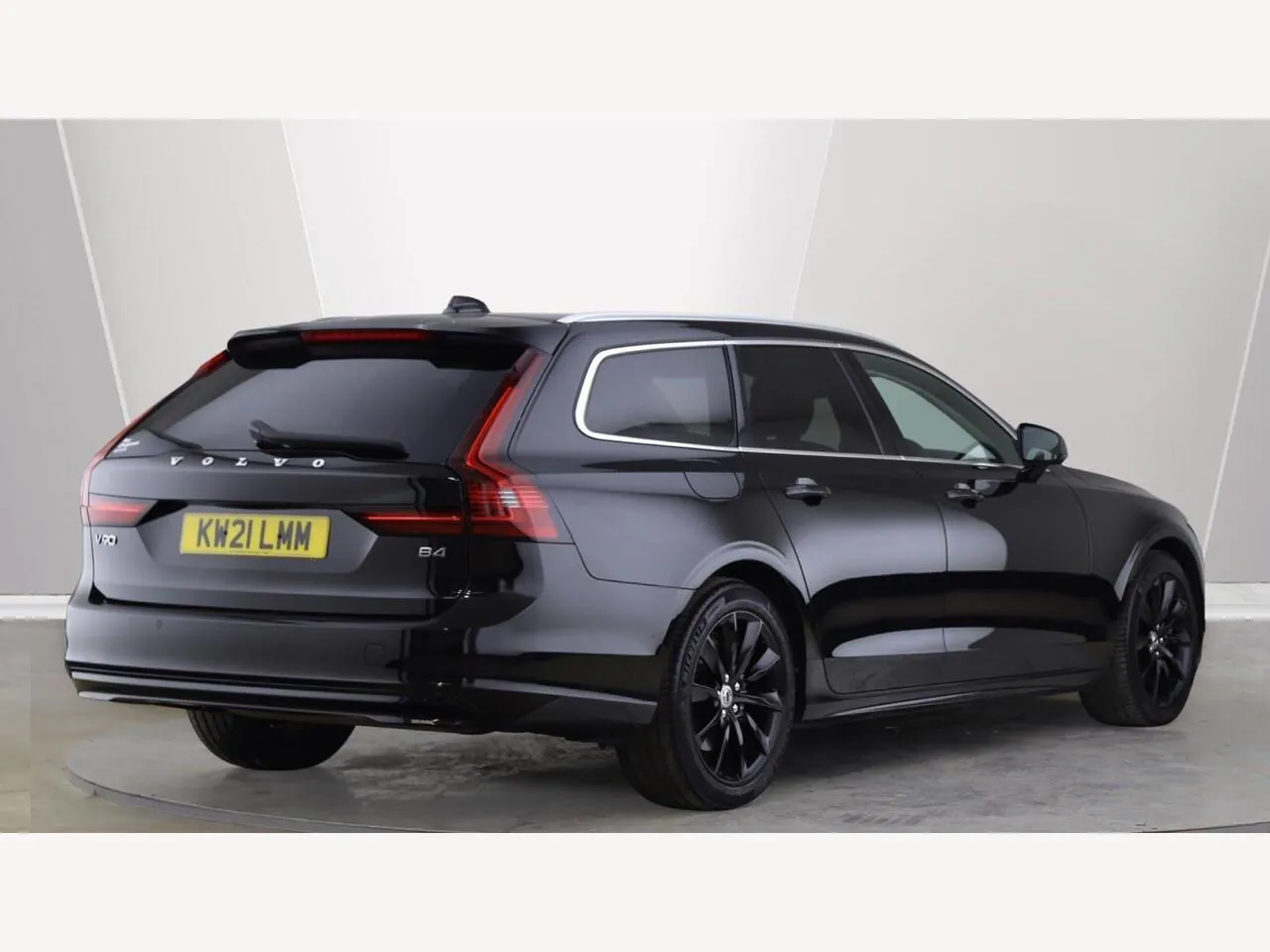 Volvo V90 2021 photo 2