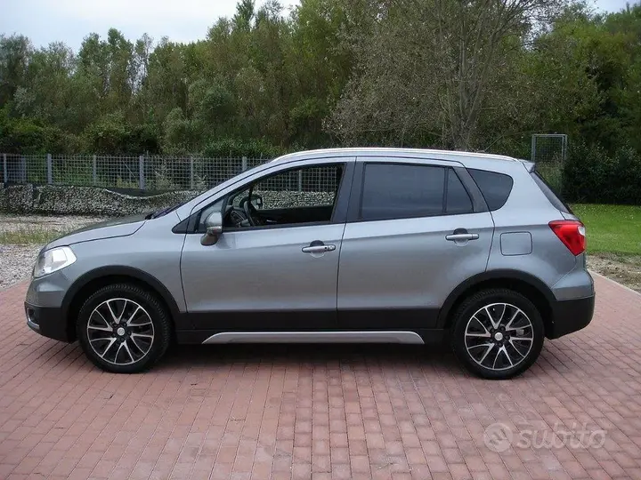 Suzuki S-Cross 2014 photo 4