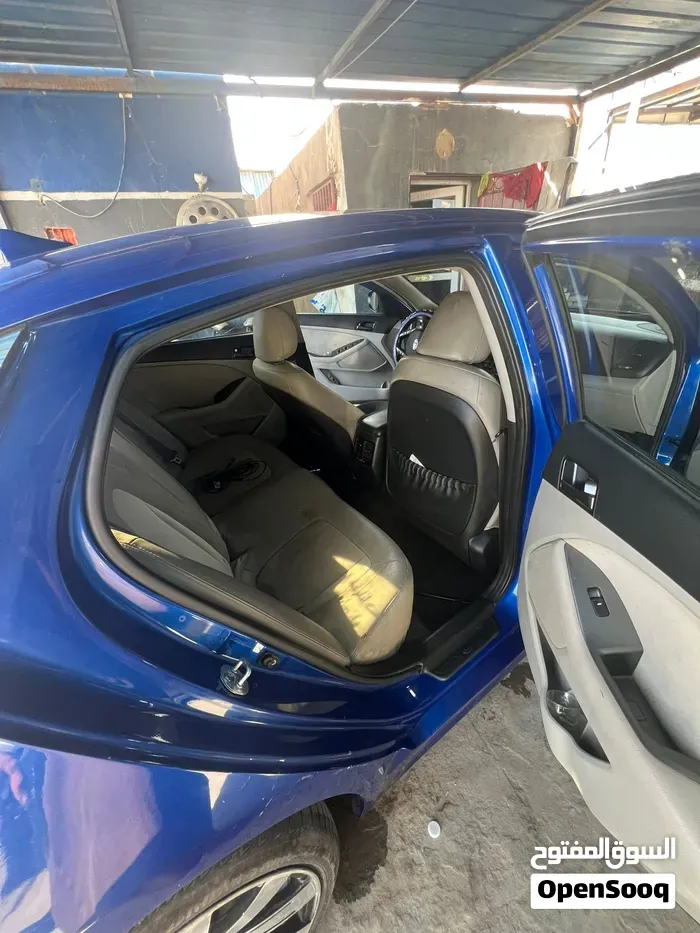 Kia K5 2011 photo 3