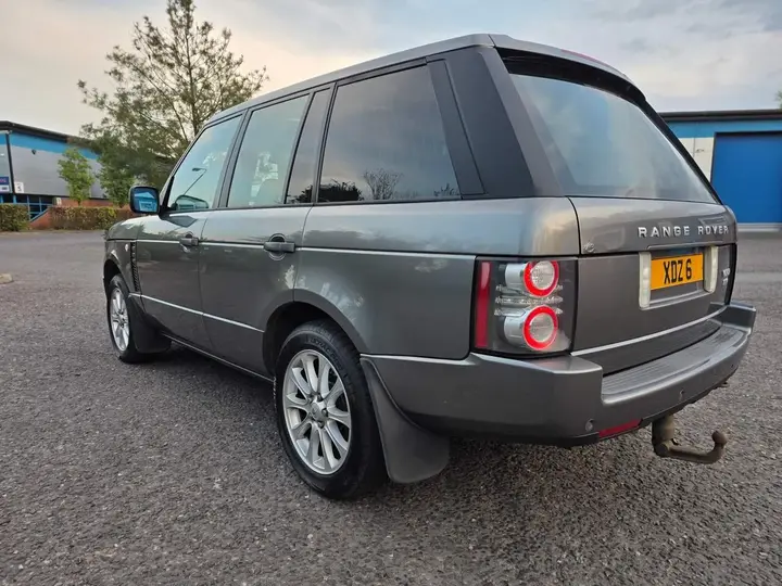 Land Rover Range Rover 2010 photo 5